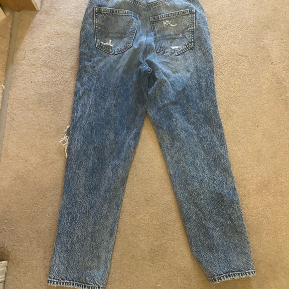 American eagle mom jeans - Picture 2 of 2